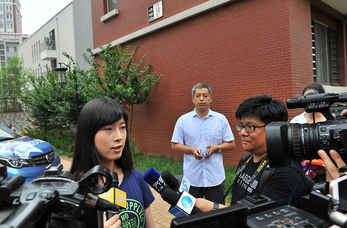 贺亦农区长深入北闸口镇和津南开发区检查指导疫情防控工作</p>
  