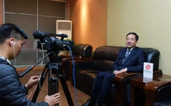 “豆豆兼职｜高校国庆假期“被打折”，大学生不做肥宅要兼职”